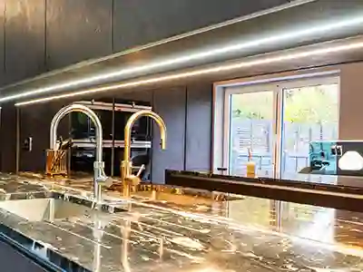 Regular Tinted Mirrors glass finish sample